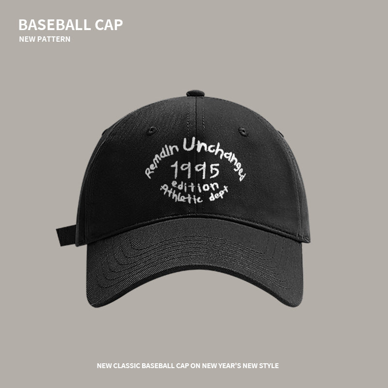 Baseball hat with contrasting letters for female couples, versatile for all seasons, made of pure cotton to deepen the head circumference and show the face