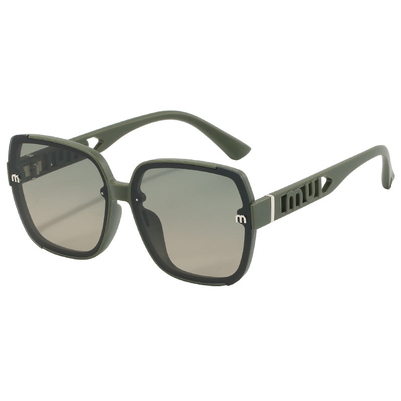 2024 Fashion Trend Letter M Design Sunglasses Large Frame Ins Personalized Street Photography Sunglasses Anti-UV