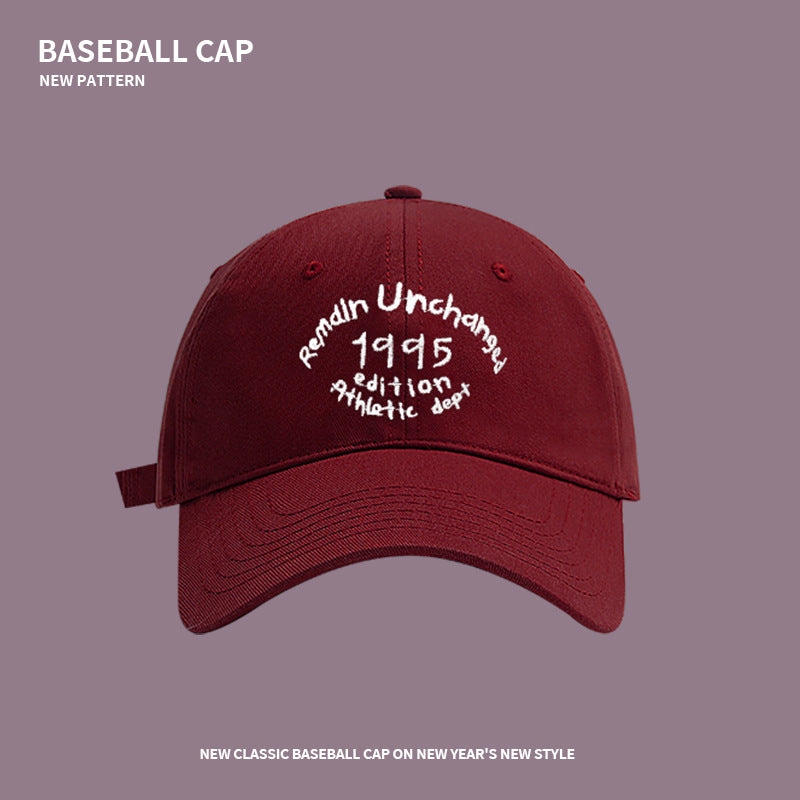 Baseball hat with contrasting letters for female couples, versatile for all seasons, made of pure cotton to deepen the head circumference and show the face