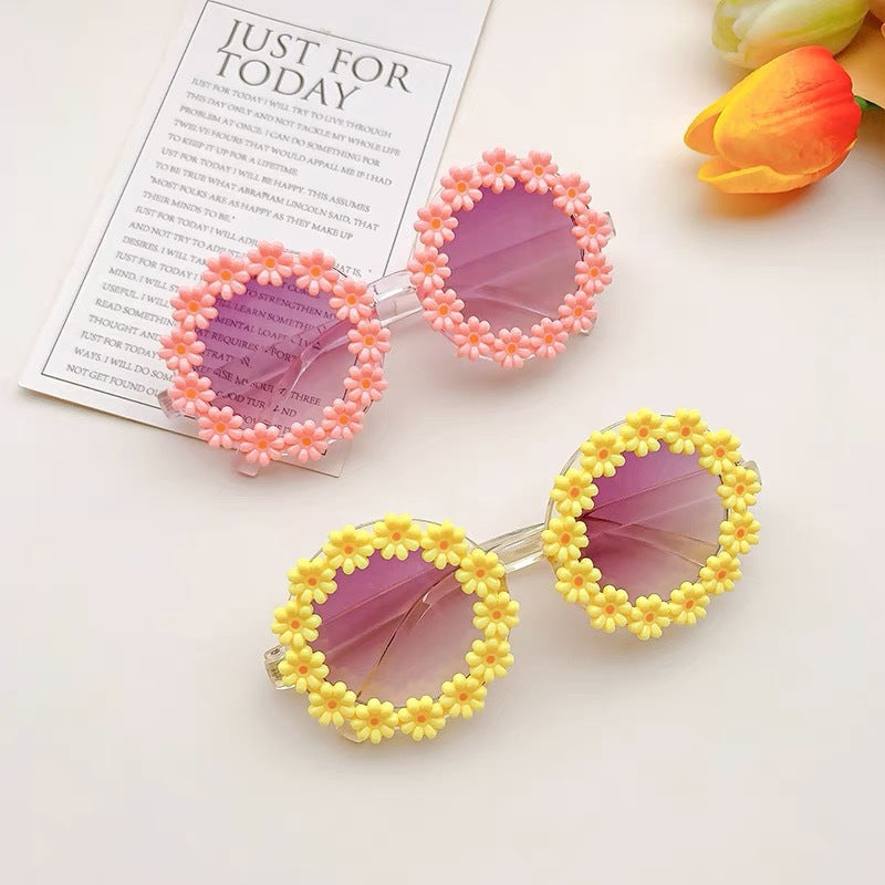 Flower children's sunglasses baby anti-UV children's sunglasses small fresh and cute glasses.