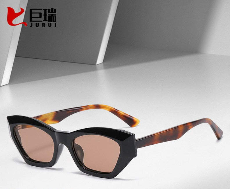 Cross-border trendy retro cat-eye sunglasses,personalized small frame polarized sunglasses, fashionable street photography visor sunglasses