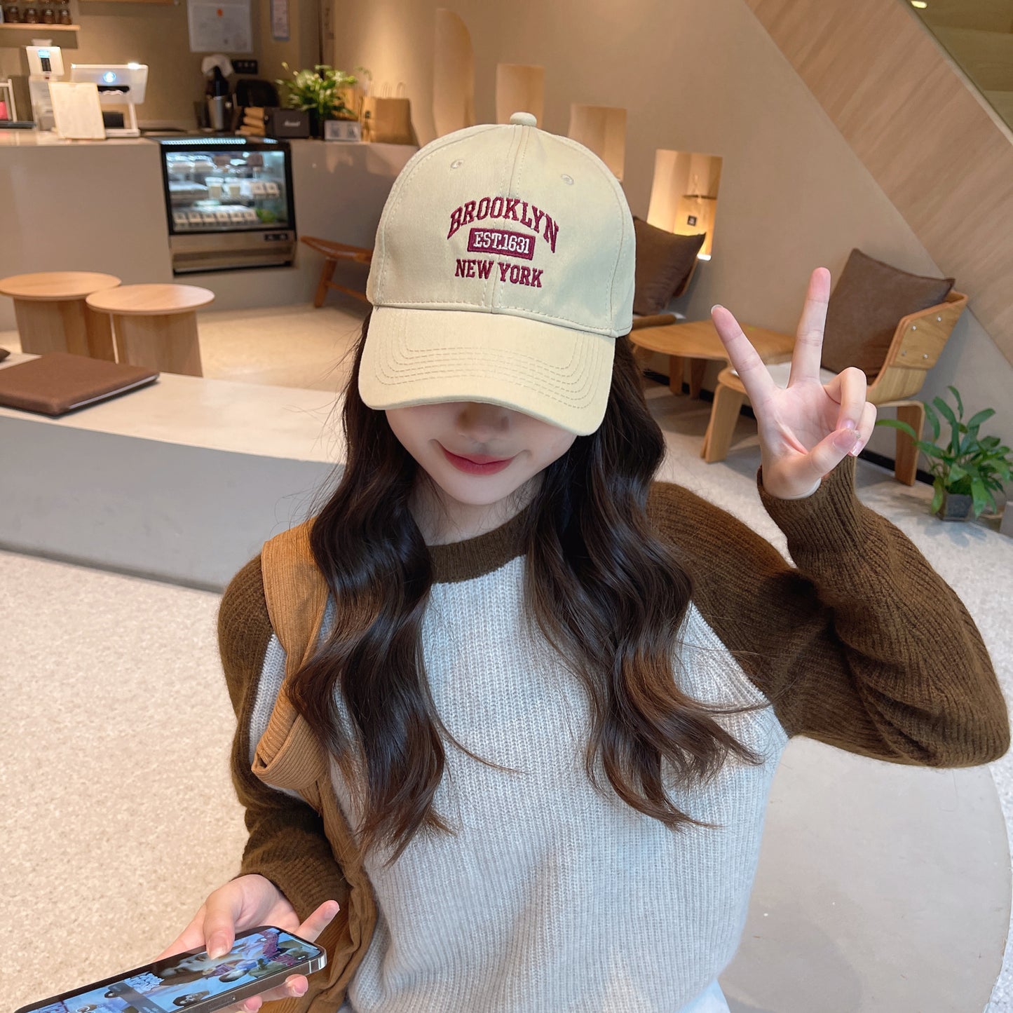 Baseball cap for women ins big head circumference soft top baseball cap showing face small street photo couple trend ins duck tongue hat
