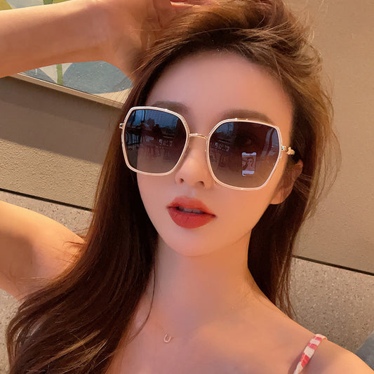 Sunglasses for women, fashionable new sunglasses, sun protection, fashion internet celebrity, same style, brown, high-end, driving, UV protection