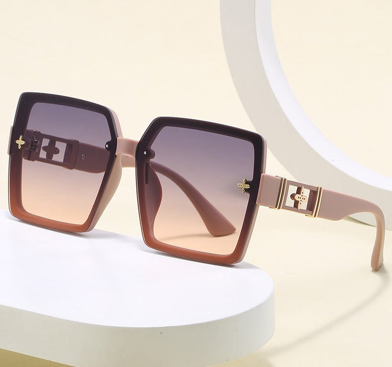 2024 New Square Large Frame Fashionable Sunglasses Female Internet Celebrity Anchor Same Style Driving UV Protection