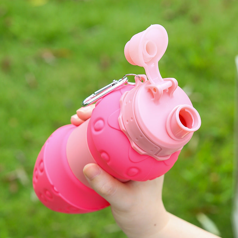 New Product Platinum Silicone Folding Children's Sports Water Bottle Strawberry Telescopic Water Bottle Water Bottle